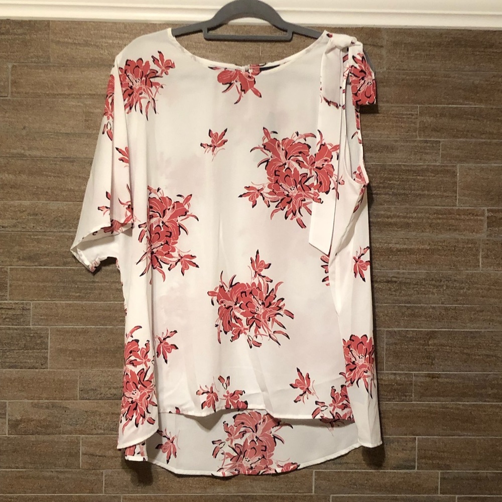 Worthington Asymmetrical Bow Top - Picture 2 of 3